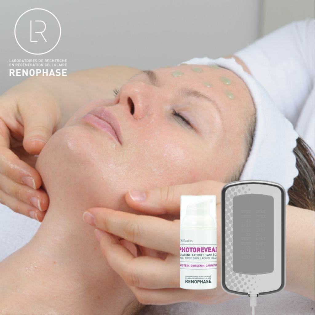Šetrný peeling Renophase s LED terapií